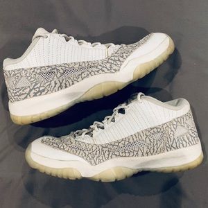 Nike Air Jordan 11 ( XI ) Low “Cobalt IE” ( 2003 )